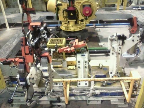 主w机器人出装,打造无敌战神，轻松征服战场