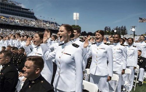 海军骑士礼装什么活动出的,荣耀归来，战舰启航